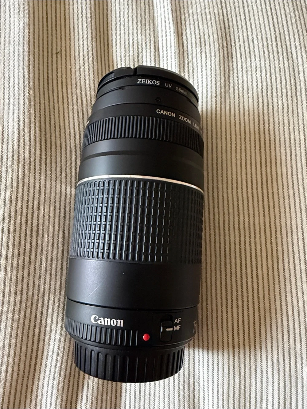 Canon EF 75-300mm f/4-5.6 III Telephoto Zoom Lens for Canon SLR Cameras